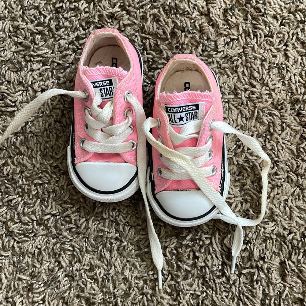 Converse chucks toddler baby size 3 pink